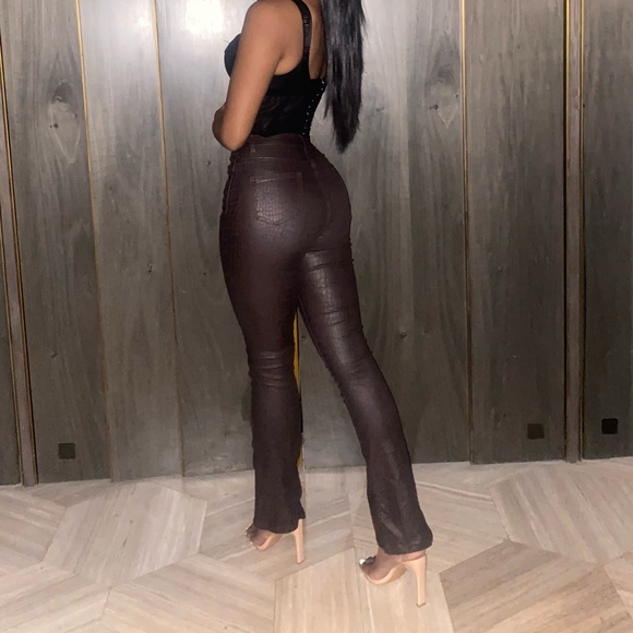 Brown flare pant - Picture 2 of 2